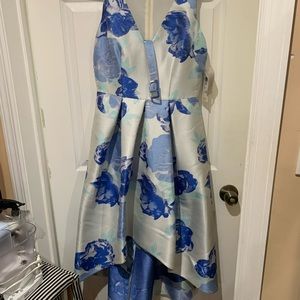 Beautiful size 6 dress